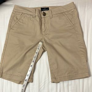 NWOT American Eagle Bermuda stretch shorts